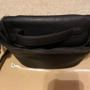 Soft spacious bag. NWOT. No pockets